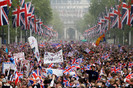 Royal+Wedding+Carriage+Procession+Buckingham+myQmXg768Ktl