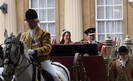Royal+Wedding+Carriage+Procession+Buckingham+qwt0BRhQHb2l