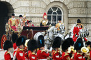 Royal+Wedding+Carriage+Procession+Buckingham+m2N9_HmAuOtl