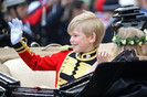 Royal+Wedding+Carriage+Procession+Buckingham+UwDW0h4veM3l