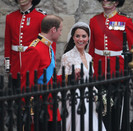 Royal+Wedding+Carriage+Procession+Buckingham+VgTndMy6-OAl