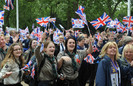 Royal+Wedding+Carriage+Procession+Buckingham+GgrtlaIznbkl