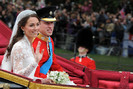 Royal+Wedding+Carriage+Procession+Buckingham+HE8g02ERI-Tl
