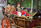 Royal+Wedding+Carriage+Procession+Buckingham+QE_BH6Rvl32l
