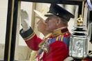 Royal+Wedding+Carriage+Procession+Buckingham+le1baVO2niEl
