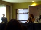 Miley Cyrus en Ecuador.. Rueda de prensa 034