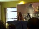 Miley Cyrus en Ecuador.. Rueda de prensa 083