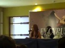 Miley Cyrus en Ecuador.. Rueda de prensa 111
