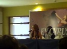 Miley Cyrus en Ecuador.. Rueda de prensa 112