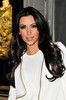 Kim+Kardashian+Long+Hairstyles+Long+Curls+_Cz1F8ZtOHBl