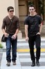 2011-nick-jonas-21965141-924-1400