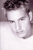 Justin Hartley (2)