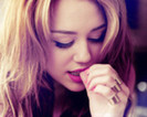 Miley Rara2