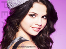selena-gomez-HRQ-s-by-Pearl-selena-gomez-21954564-1024-768