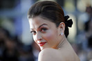 aishwarya-rai-cannes-2010-day-2-bollyupdatescom-09