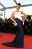 aishwarya-rai-cannes-premiere-bollyupdatescom-02