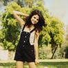 Selena+Gomez+selenahq_013