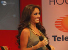 Anahi (73)