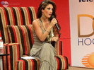 Anahi (75)