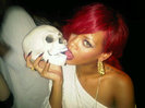 rihanna-cu-craniul