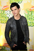 taylor-2009-kids-choice-awards-twilight-series-5215097-832-1222