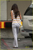 selena-gomez-visits-the-hospital-again-05