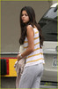 selena-gomez-visits-the-hospital-again-07