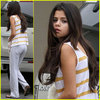 selena-gomez-visits-the-hospital-again