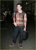 Nick-Jonas-LAX-Landing-nick-jonas-22740796-883-1222