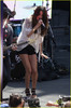 selena-gomez-santa-monica-place-08