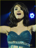 selena-gomez-apollo-show-01