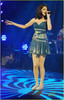 selena-gomez-apollo-show-07