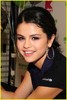 selena-gomez-kmart-cute-05