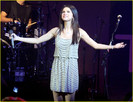 selena-gomez-o2-arena-concert-19