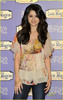 selena-gomez-kiss-tell-spain-10