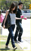 selena-gomez-taylor-lautner-froyo-03