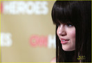 selena-gomez-cnn-hero-09