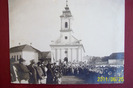 Sarbatoare in piata satului Palos-Ardeal,asa zis LA PODICI(.se obs.Biserica monumentala constr.in 18