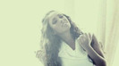 Anahi___Quiero_(_Official_Music_Video_)_364