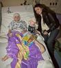 miley-cyrus_COM-childrenshospital-lasvegas-2008feb27-004 - Miley Cyrus-real life