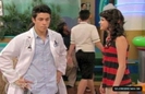 normal_selena-gomez-072
