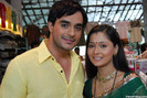 sara-khan-and-angad-hasija[1]