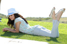 selena-gomez-dream-out-loud-shoot-07