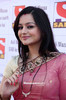 sab-tv-s-artists-celebrate--kites-festival_001[2]