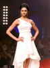 deepika-padukone-and-esha-deol-ramp-walk-4