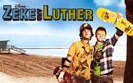 Zeke_and_Luther_1259768342_2009