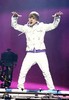 00 - poze miley si justin bieber in concert