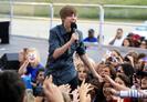 Justin-Bieber-1276265,855661,6