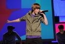 Justin-Bieber-1276265,941735,28