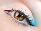 eyeliner-lichid-albastru